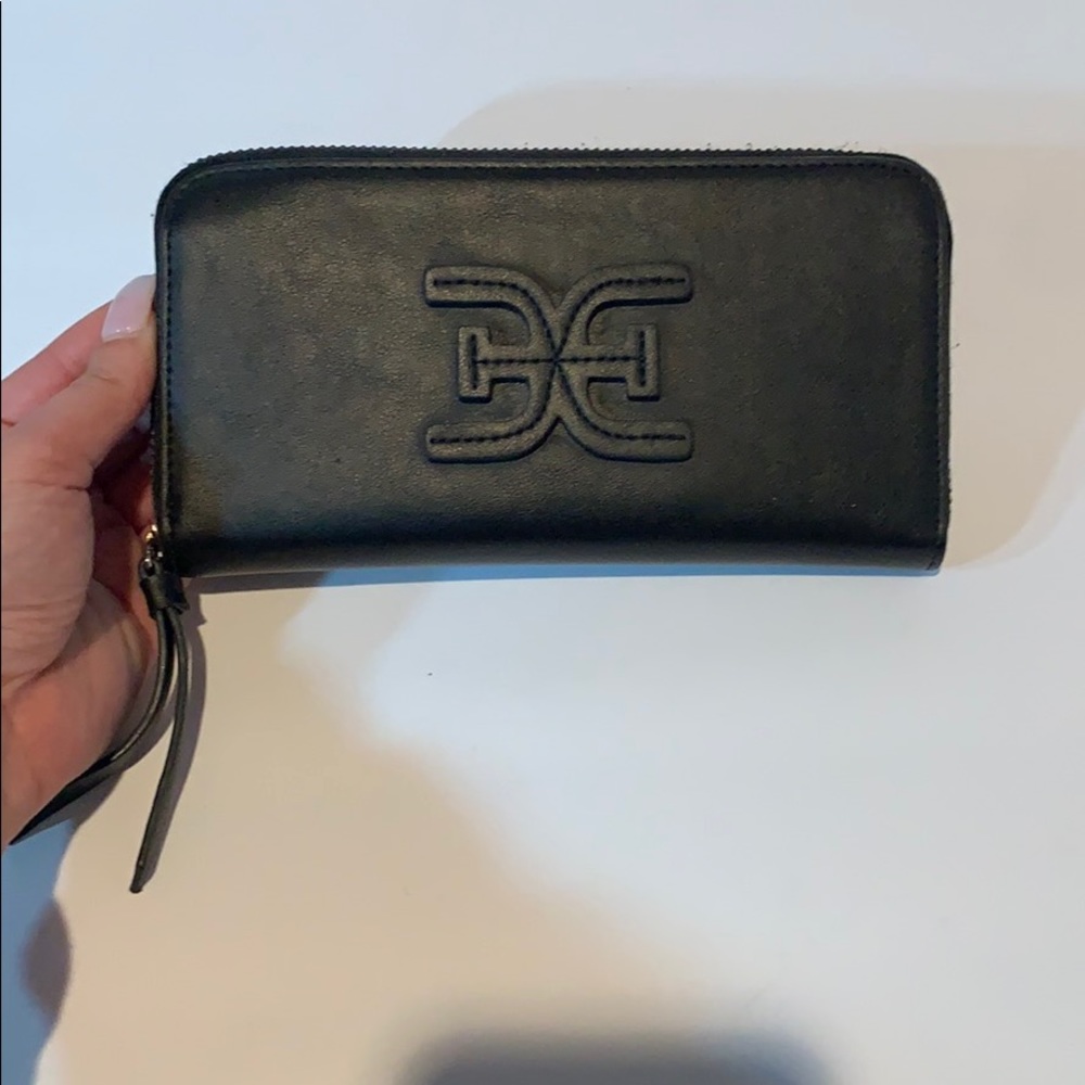 Sam Edelman wallet
